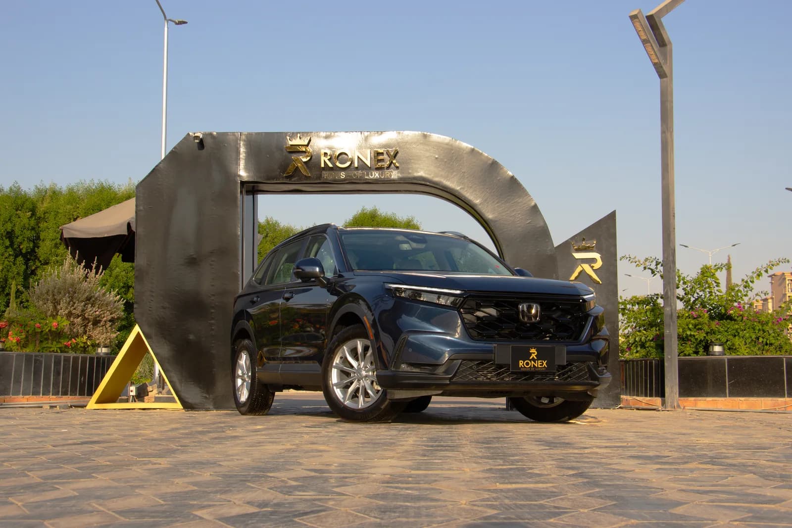 Nissan Patrol - Black