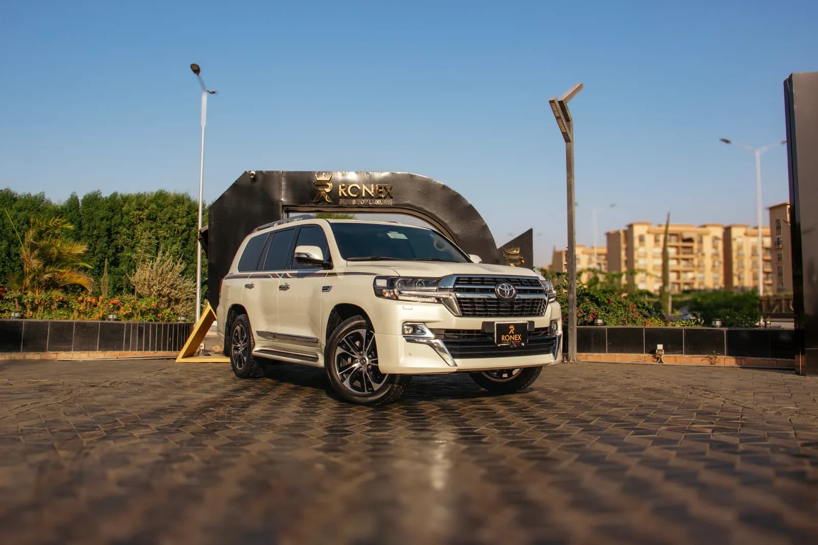 Land Cruiser Used
